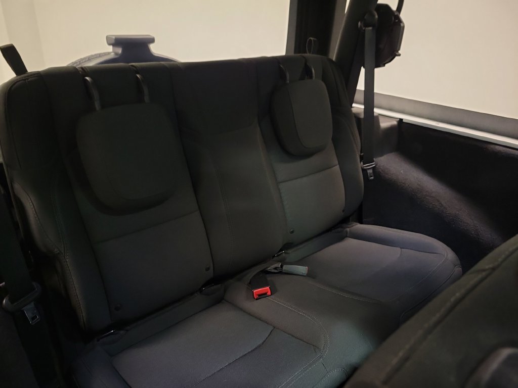 Used 2020 Jeep Wrangler Sport AWD/4WD image 30