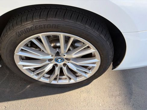 Used 2023 BMW 330e w/ Premium Package RWD image 9