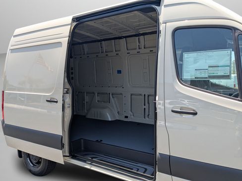 New 2026 Mercedes-Benz Sprinter 2500 image 8