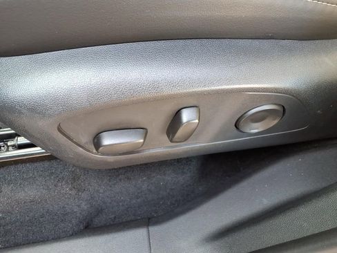 Used 2025 Buick Enclave Preferred image 11