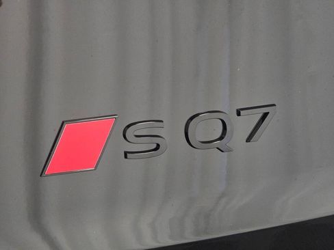New 2026 Audi SQ7 Premium Plus image 23