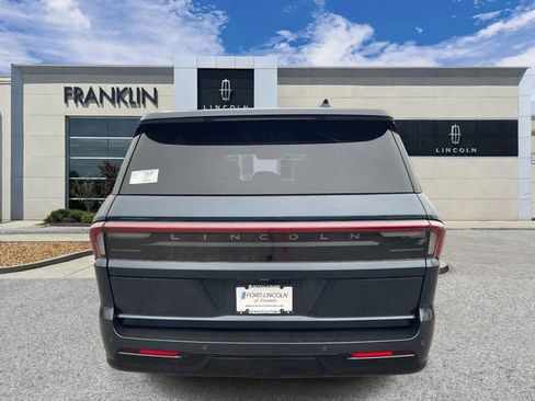 New 2026 Lincoln Navigator L Reserve AWD/4WD image 6