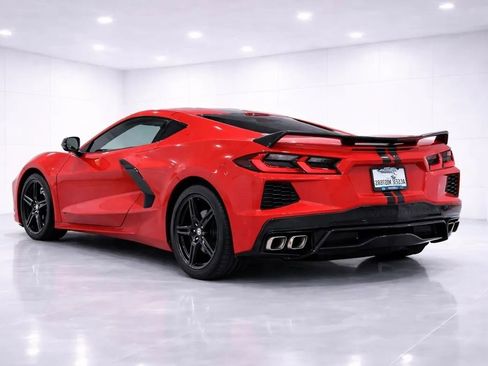 Used 2021 Chevrolet Corvette Stingray Preferred Cpe w/ Z51 Performance Package image 3