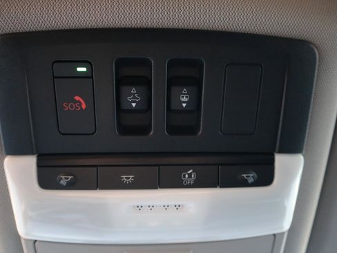 Used 2023 Nissan Rogue SL w/ SL Premium Package image 36