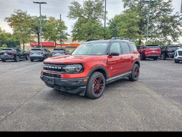 Used 2022 Ford Bronco Sport Outer Banks w/ Tech Package AWD/4WD image 8