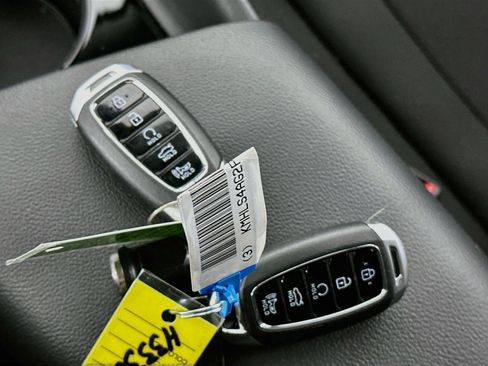 Used 2023 Hyundai Elantra SEL w/ Convenience Package FWD image 25