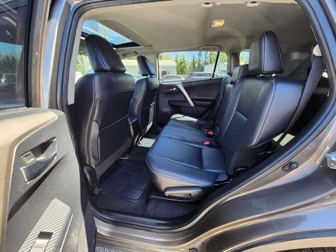 Used 2015 Toyota RAV4 Limited image 16
