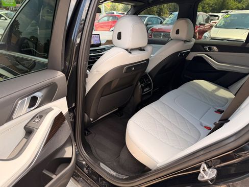 Used 2025 BMW X5 sDrive40i RWD image 6