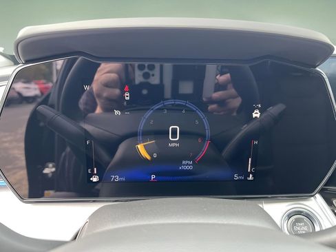 New 2025 Chevrolet Trax LT w/ LT Convenience Package image 11