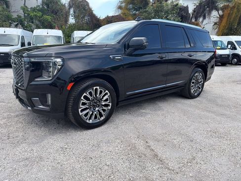 Used 2024 GMC Yukon Denali Ultimate AWD/4WD image 1