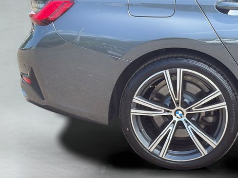 Used 2021 BMW 330i xDrive Sedan w/ Premium Package AWD/4WD image 29