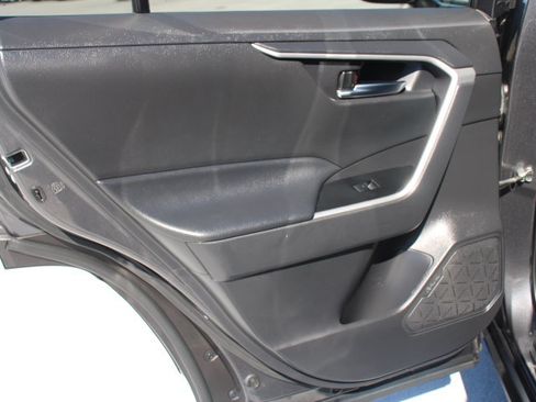 Used 2024 Toyota RAV4 XLE FWD image 13