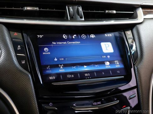 Used 2015 Cadillac XTS Premium image 33