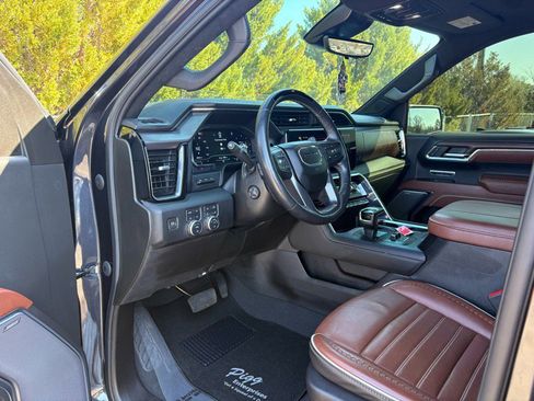 Used 2024 GMC Sierra 1500 Denali Ultimate image 17