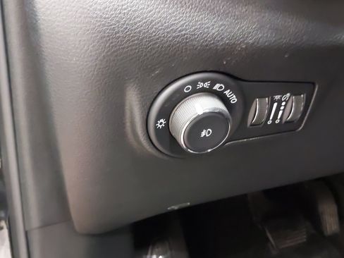 Used 2025 Jeep Compass Limited w/ High Altitude Package AWD/4WD image 31