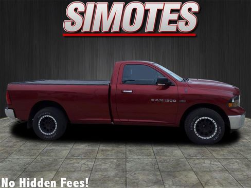 Used 2012 RAM 1500 Classic SLT w/ Luxury Group image 2