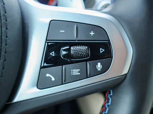 Used 2025 BMW X4 M40i w/ Premium Package image 15