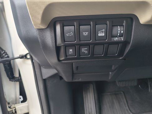 Used 2022 Subaru Ascent Premium w/ Convenience Package image 25