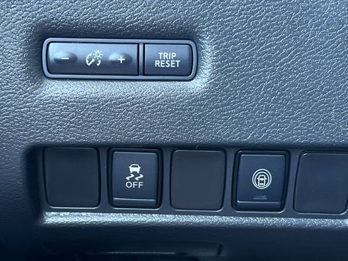 Used 2021 Nissan Murano SV FWD image 32