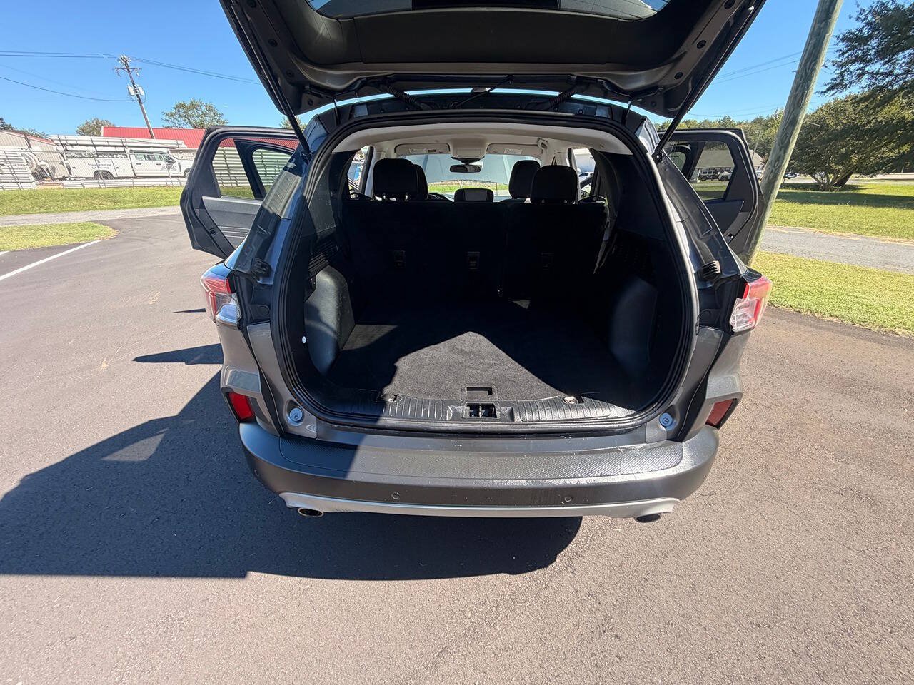Used 2022 Ford Escape S AWD/4WD image 9