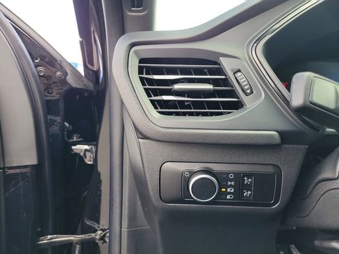 Used 2025 Ford Escape ST-Line image 21