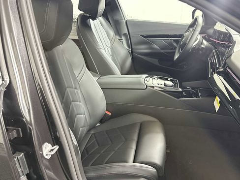 New 2026 BMW 530i xDrive w/ Premium Package image 20