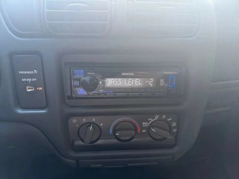 Used 1999 GMC Sonoma SL w/ HD Suspension Pkg RWD image 25