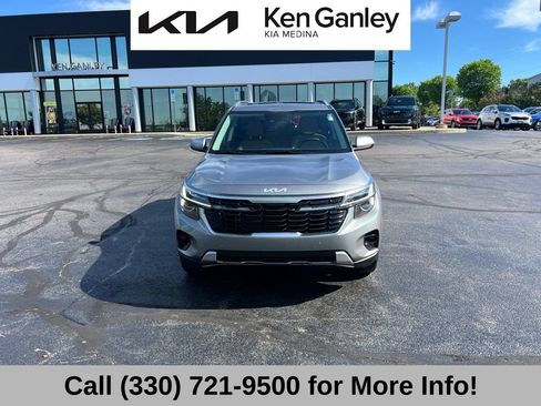 Certified 2024 Kia Seltos EX AWD/4WD image 3
