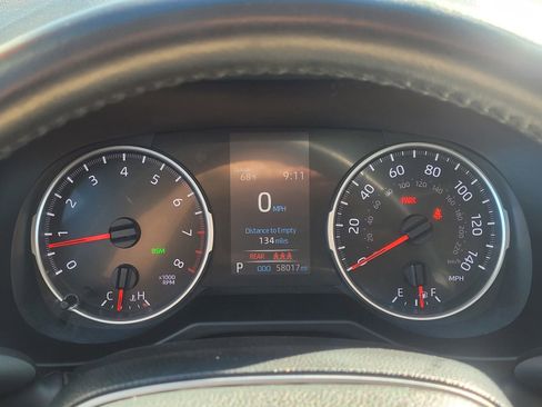 Used 2020 Toyota RAV4 XLE Premium image 20