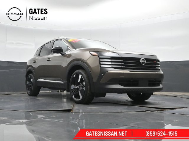 Certified 2026 Nissan Kicks SR w/ SR Premium Package AWD/4WD image 38