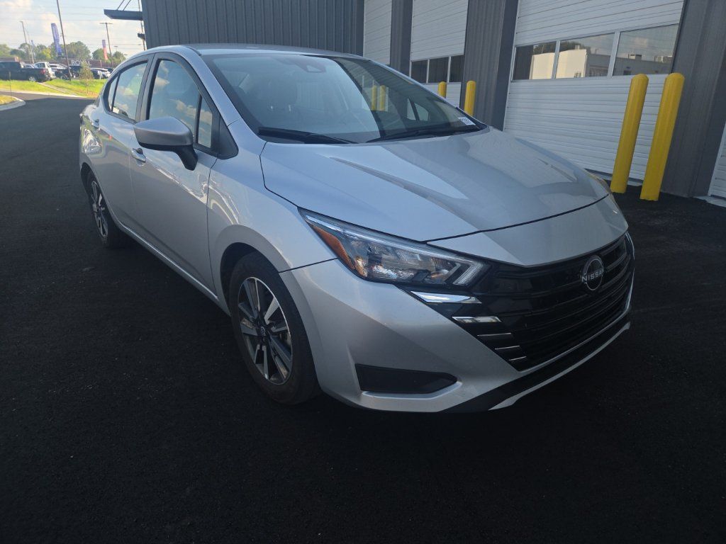 Used 2025 Nissan Versa SV FWD image 1