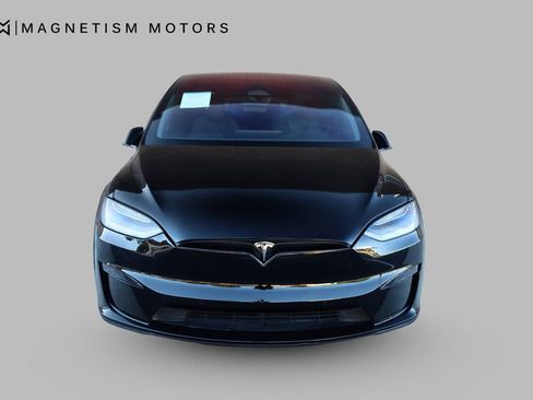 Used 2022 Tesla Model X Plaid image 5