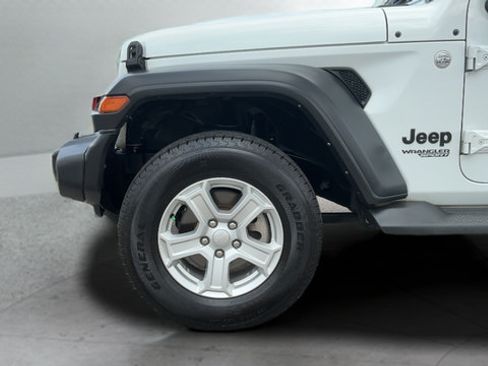 Used 2021 Jeep Wrangler Sport AWD/4WD image 25
