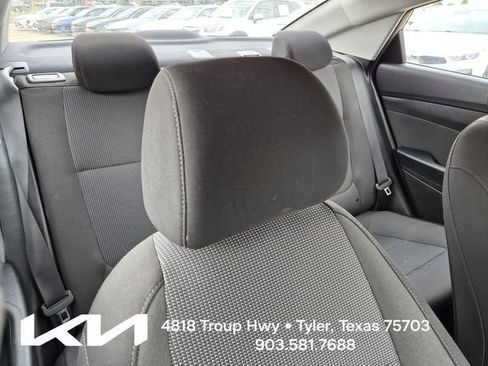Used 2020 Hyundai Accent SE FWD image 11