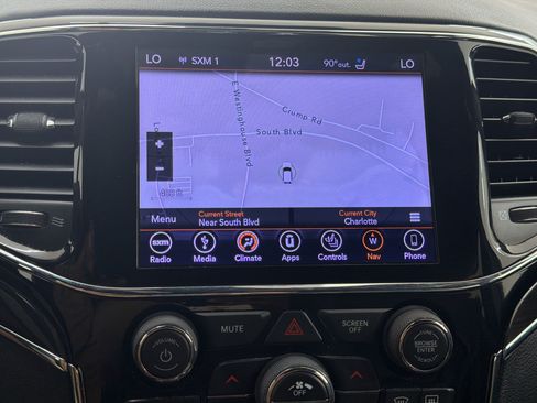 Used 2019 Jeep Grand Cherokee Overland AWD/4WD image 20