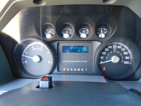 Used 2015 Ford F350 XL w/ Power Equipment Group image 31