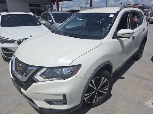 Used 2018 Nissan Rogue SL AWD/4WD image 2