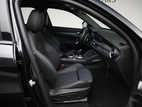 New 2024 Alfa Romeo Stelvio Quadrifoglio w/ Active Assist Plus Package image 33