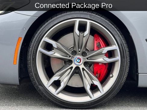 Used 2023 BMW M550i xDrive w/ Executive Package AWD/4WD image 4
