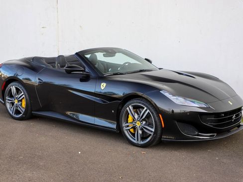 Certified 2020 Ferrari Portofino image 1