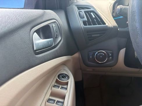 Used 2014 Ford Escape SE FWD image 12
