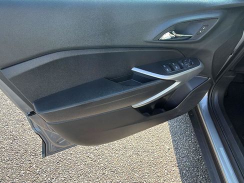 New 2026 Chevrolet Trax LS w/ LS Convenience Package FWD image 12