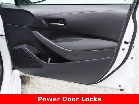 Used 2024 Toyota Corolla LE image 31