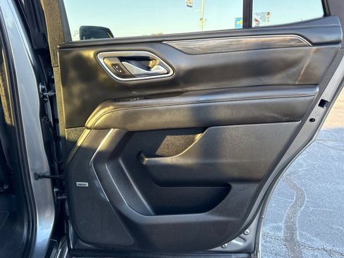 Used 2021 GMC Yukon SLT w/ SLT Luxury Plus Package image 18