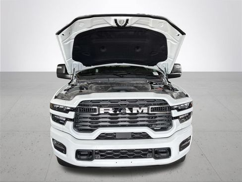 New 2026 RAM 2500 Big Horn AWD/4WD image 22