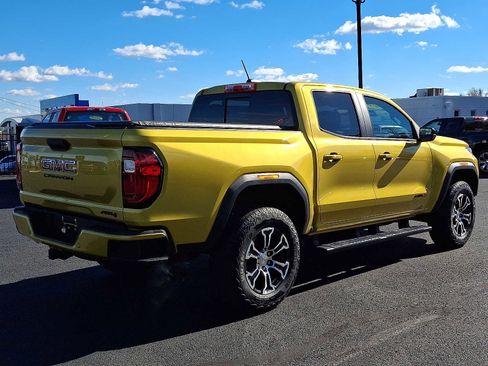 Used 2023 GMC Canyon AT4 w/ Canyon Safety Plus Package image 8