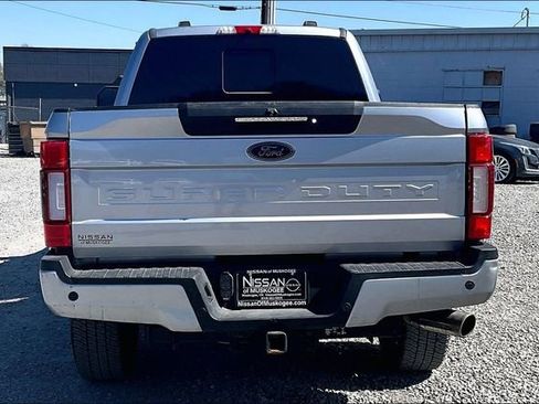 Used 2021 Ford F250 Lariat image 5