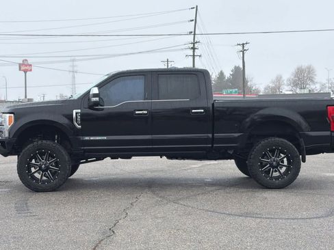 Used 2017 Ford F350 Platinum w/ Platinum Ultimate Package image 5