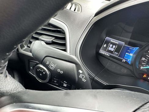 Used 2024 Ford Edge SEL w/ Convenience Package image 14