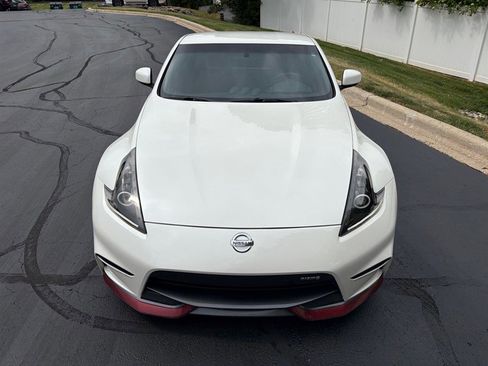 Used 2013 Nissan 370Z NISMO RWD image 10